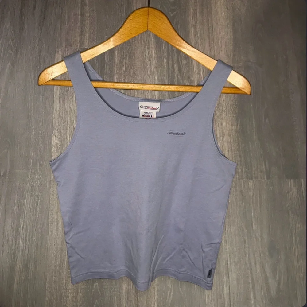 💜‎ Reebok Cropped Tank Top Size Medium Cotton Minimal 💜